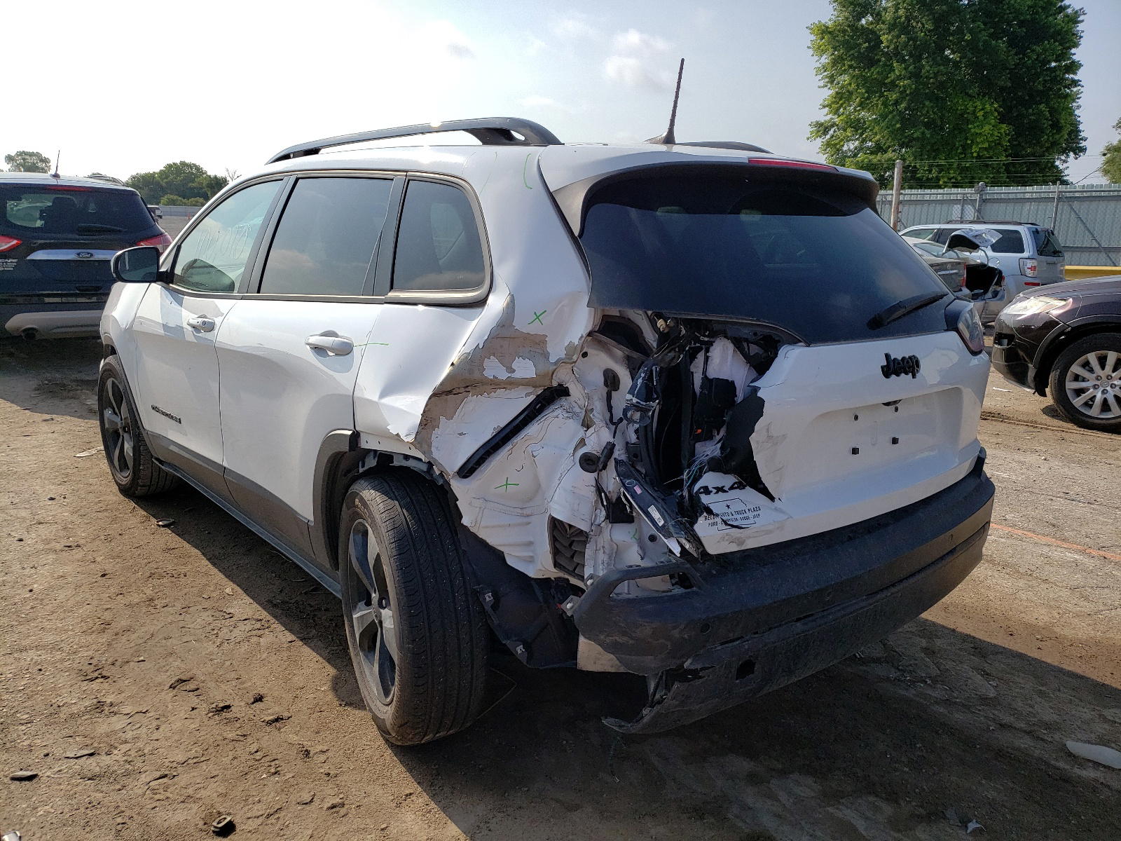 Photo 3 from auction – 2020 JEEP CHEROKEE L with VIN 1C4PJMLB4LD594797