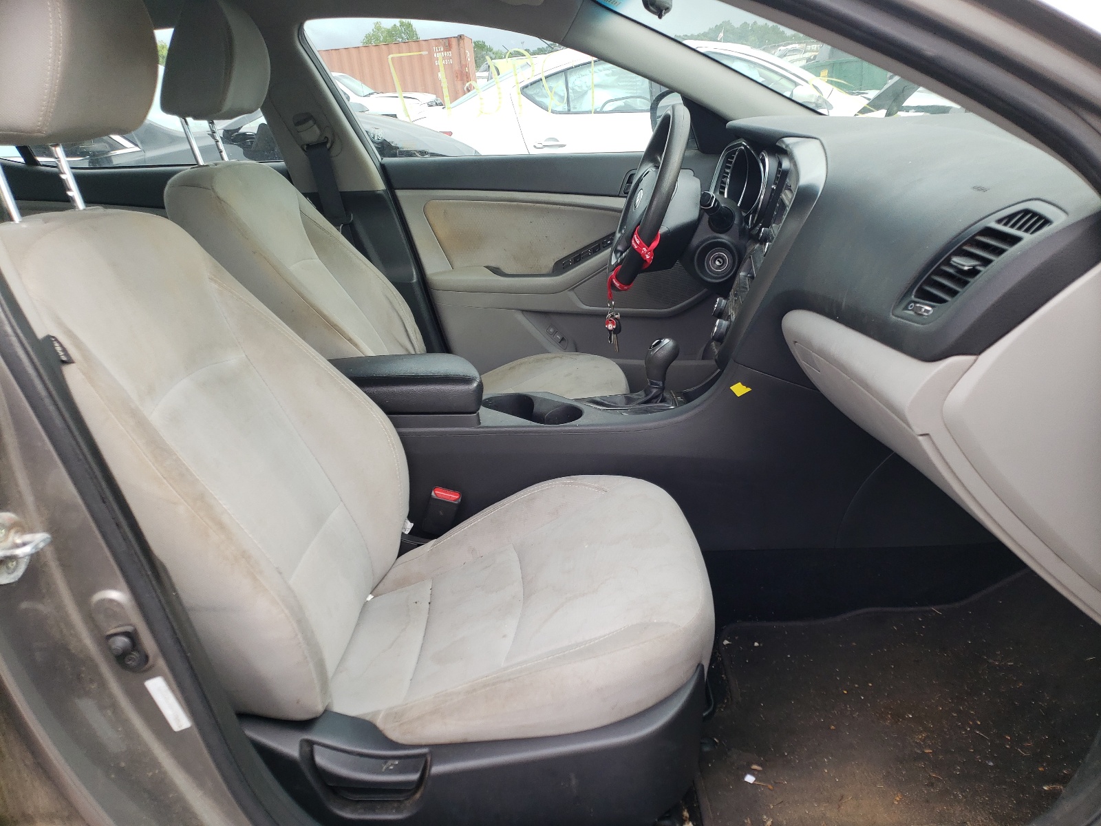 Photo 5 from auction – 2013 KIA OPTIMA LX with VIN 5XXGM4A72DG174453