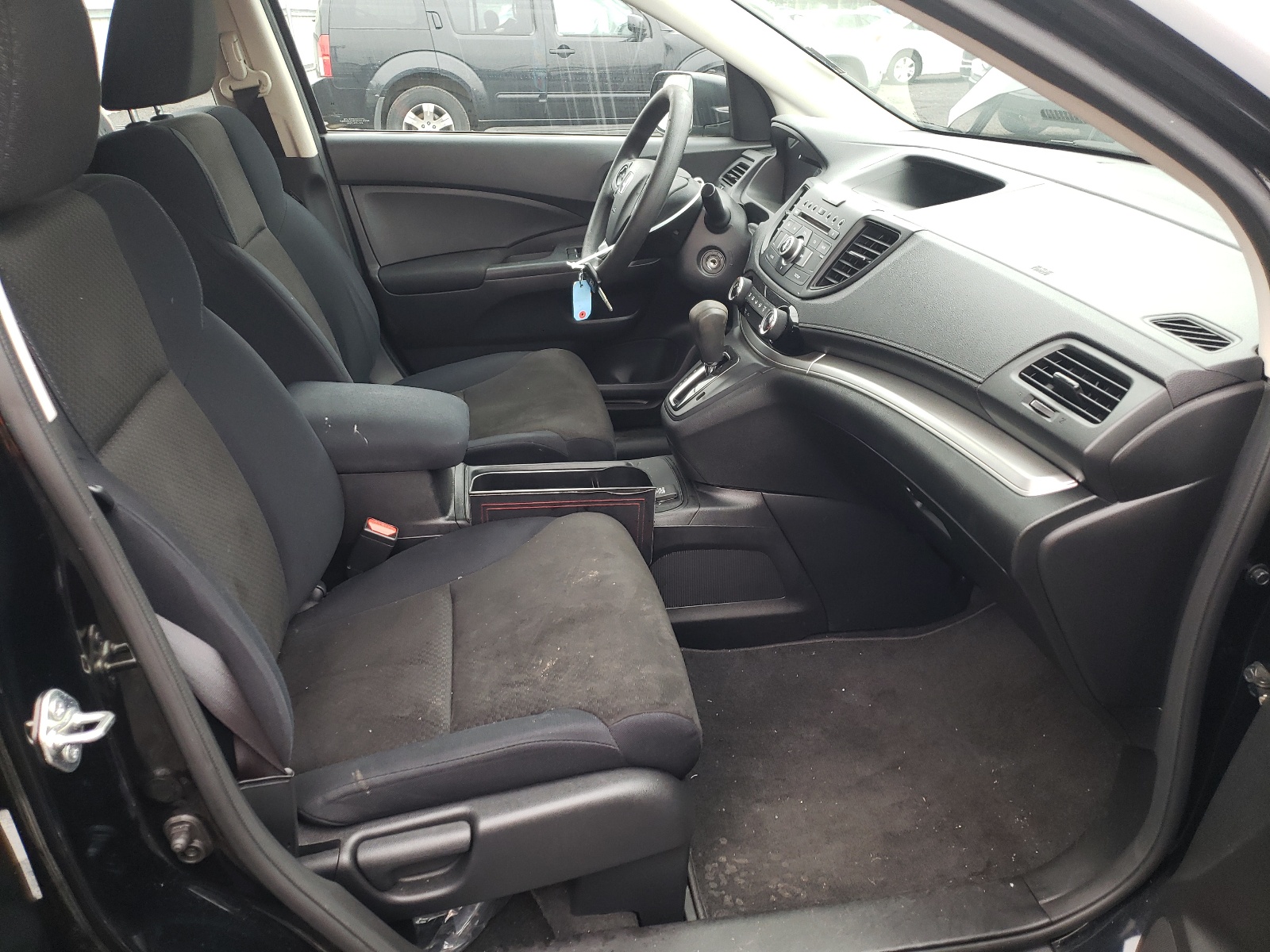 Photo 5 from auction – 2016 HONDA CR-V LX with VIN 5J6RM4H36GL009810