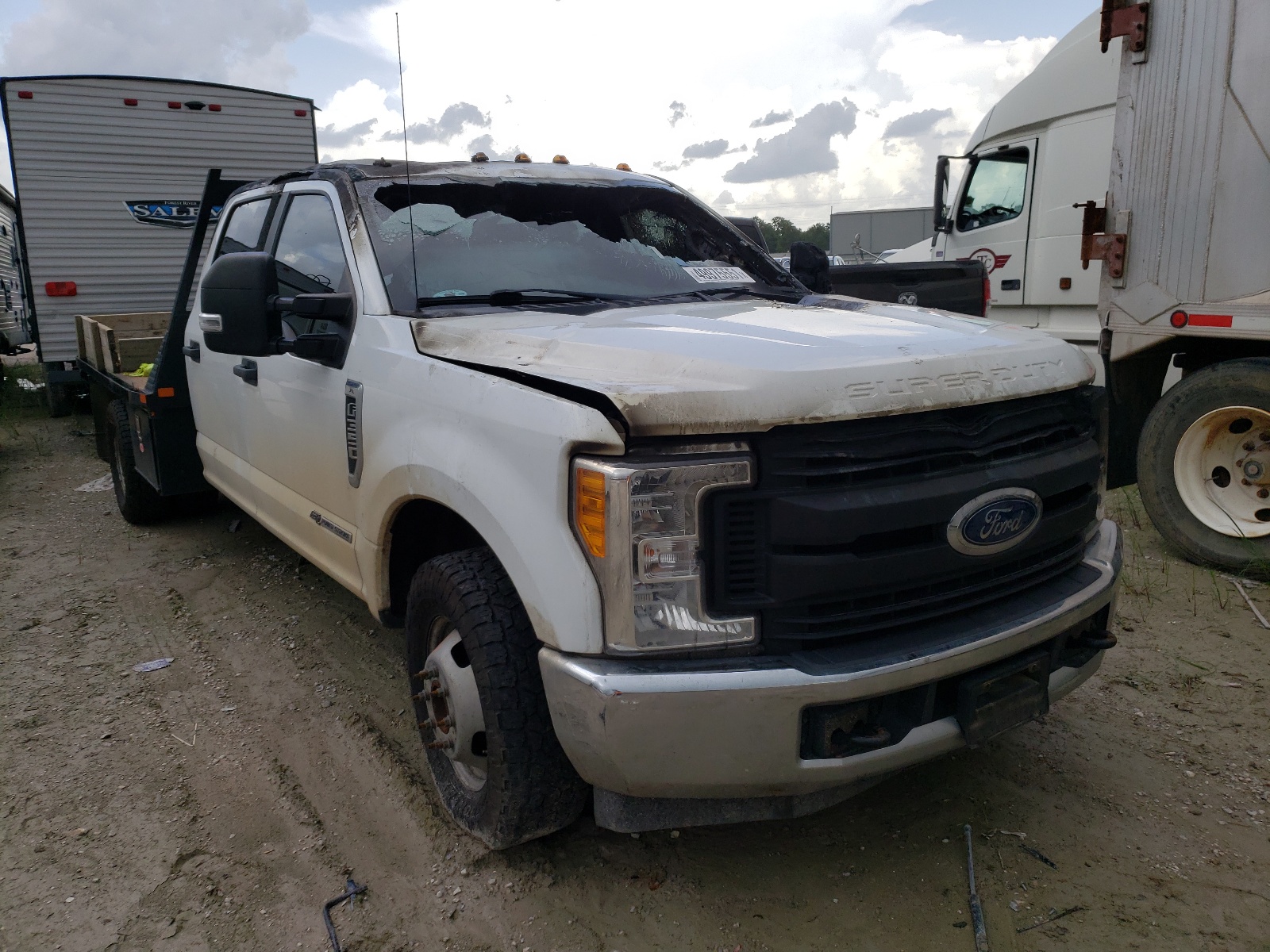 FORD F350 SUPER 2017 with VIN 1FD8W3GT3HEE51338 - Photo from auction