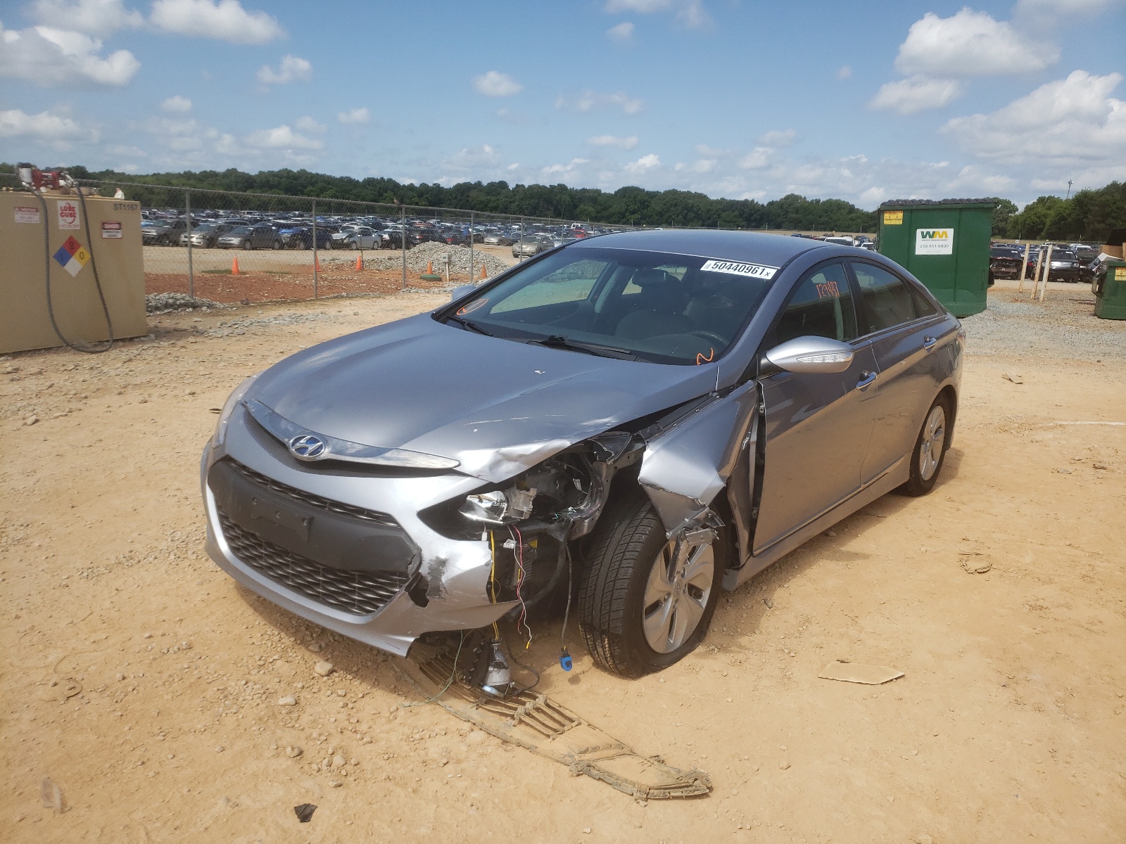 Photo 2 from auction – 2015 HYUNDAI SONATA HYB with VIN KMHEC4A44FA134417