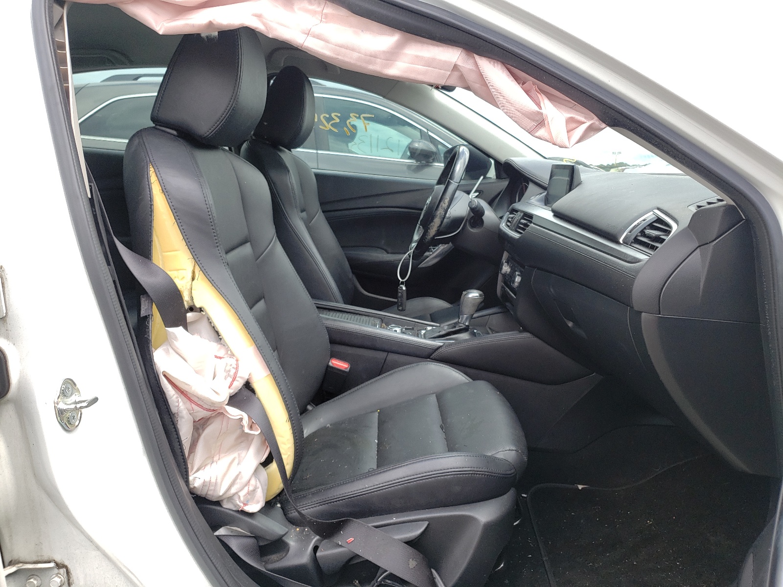 Photo 5 from auction – 2017 MAZDA 6 TOURING with VIN JM1GL1V56H1142021