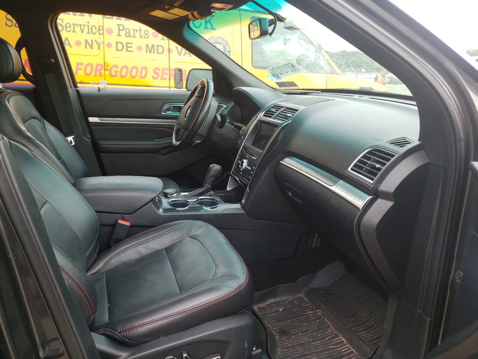 Photo 5 from auction – 2017 FORD EXPLORER S with VIN 1FM5K8GT2HGB86492