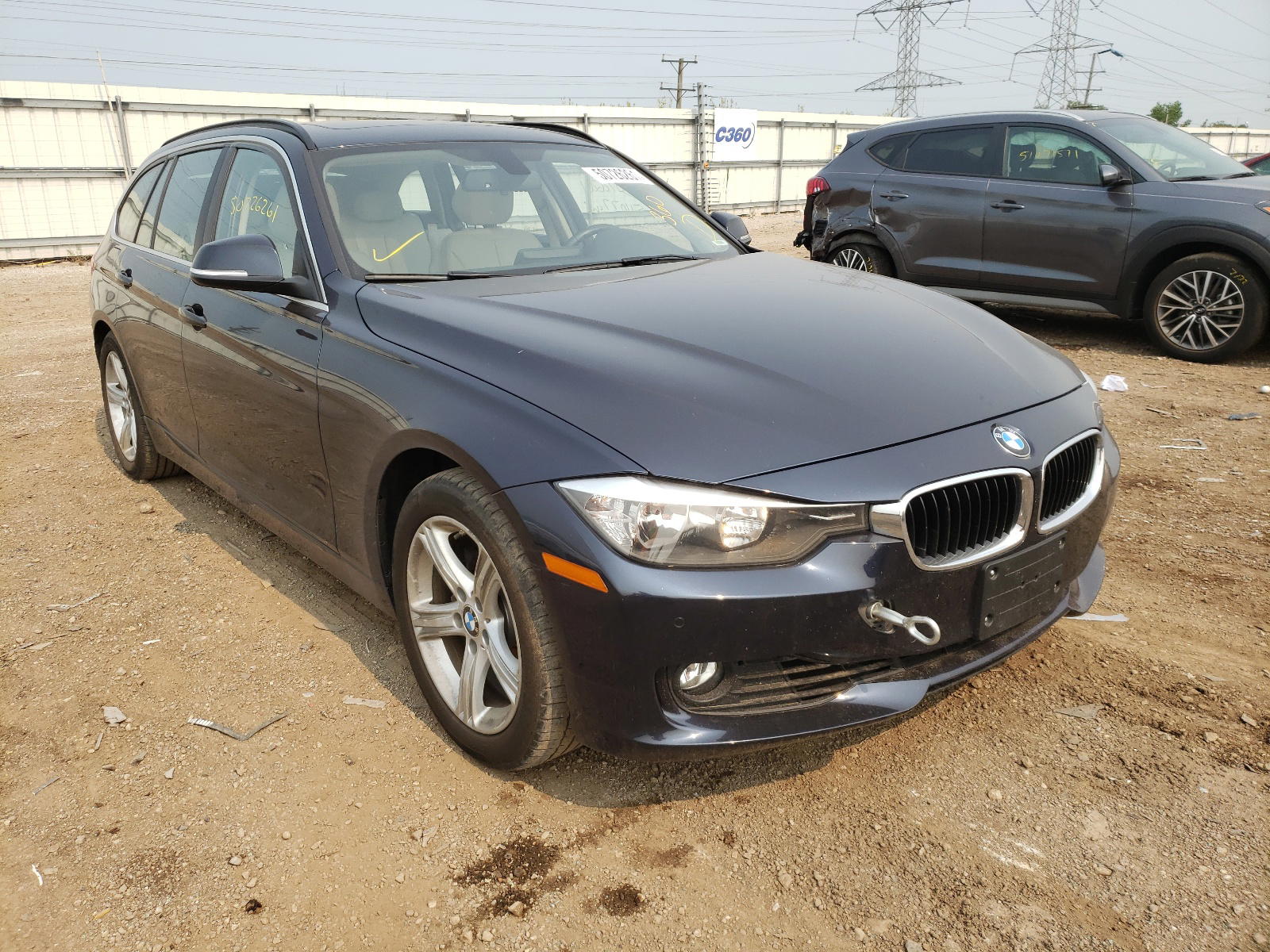 BMW 328 XI 2015 with VIN WBA3G7C54FK480658 - Photo from auction