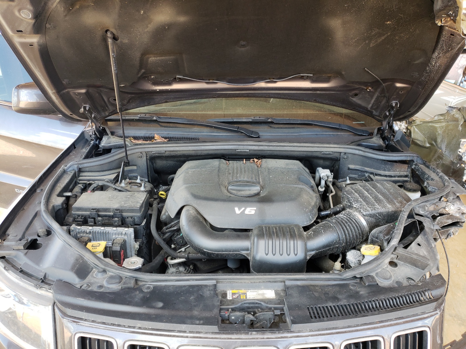 Photo 7 from auction – 2015 JEEP GRAND CHER with VIN 1C4RJFAG9FC691801