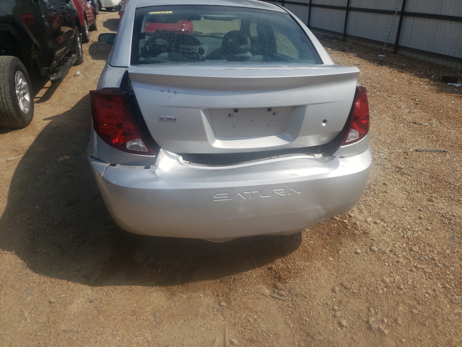 Photo 9 from auction – 2004 SATURN ION with VIN 1G8AG52FX4Z192778