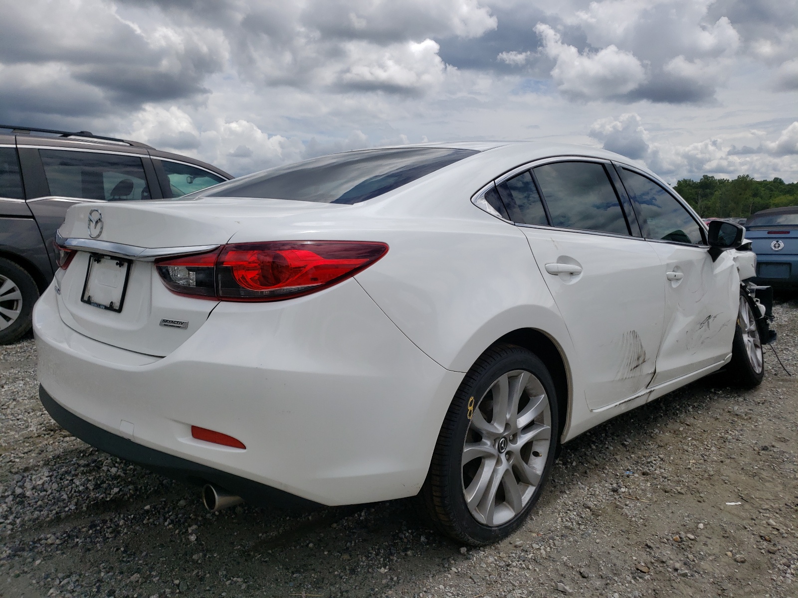 Photo 4 from auction – 2017 MAZDA 6 TOURING with VIN JM1GL1V56H1142021