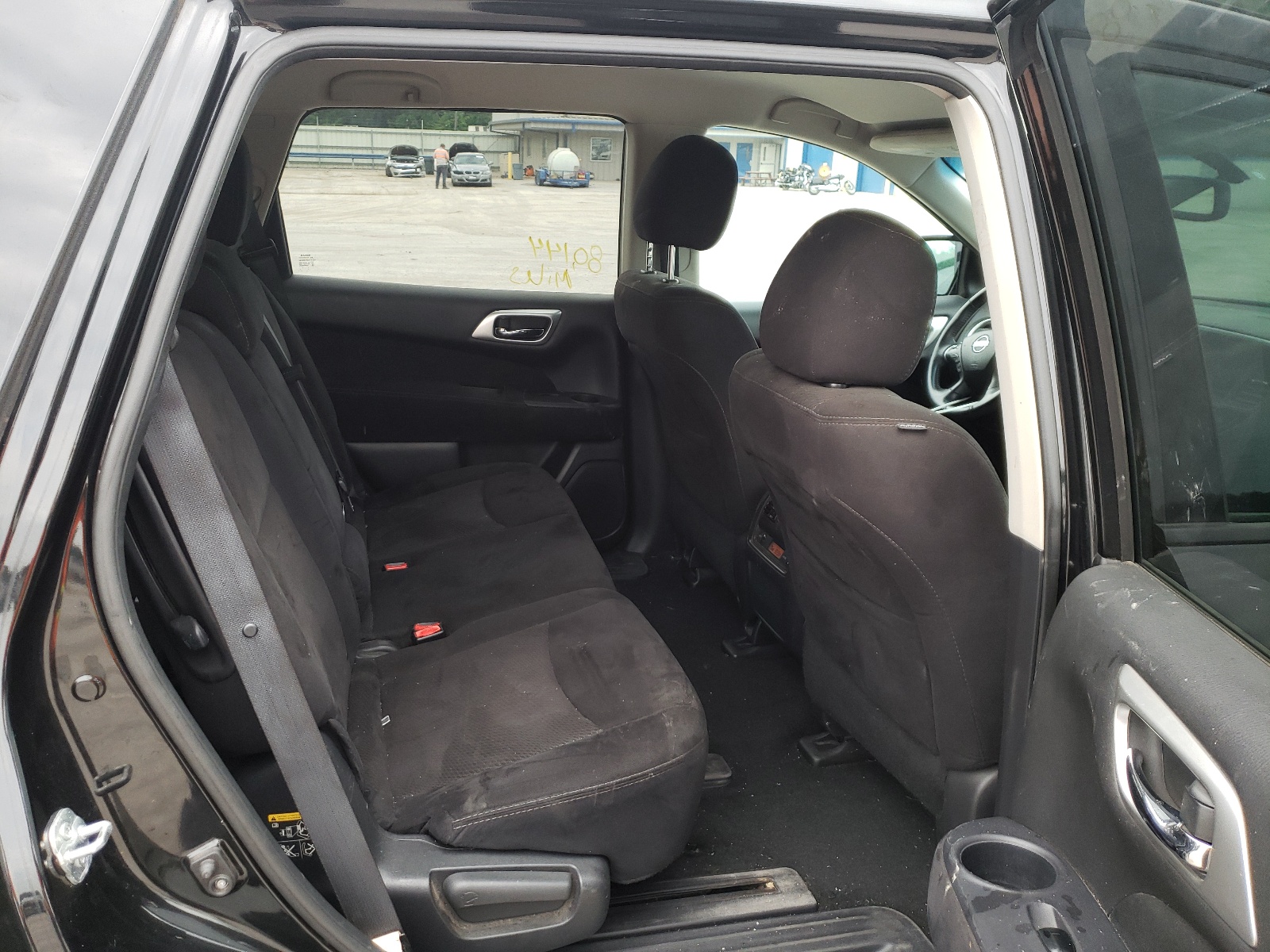 Photo 6 from auction – 2015 NISSAN PATHFINDER with VIN 5N1AR2MM9FC721021