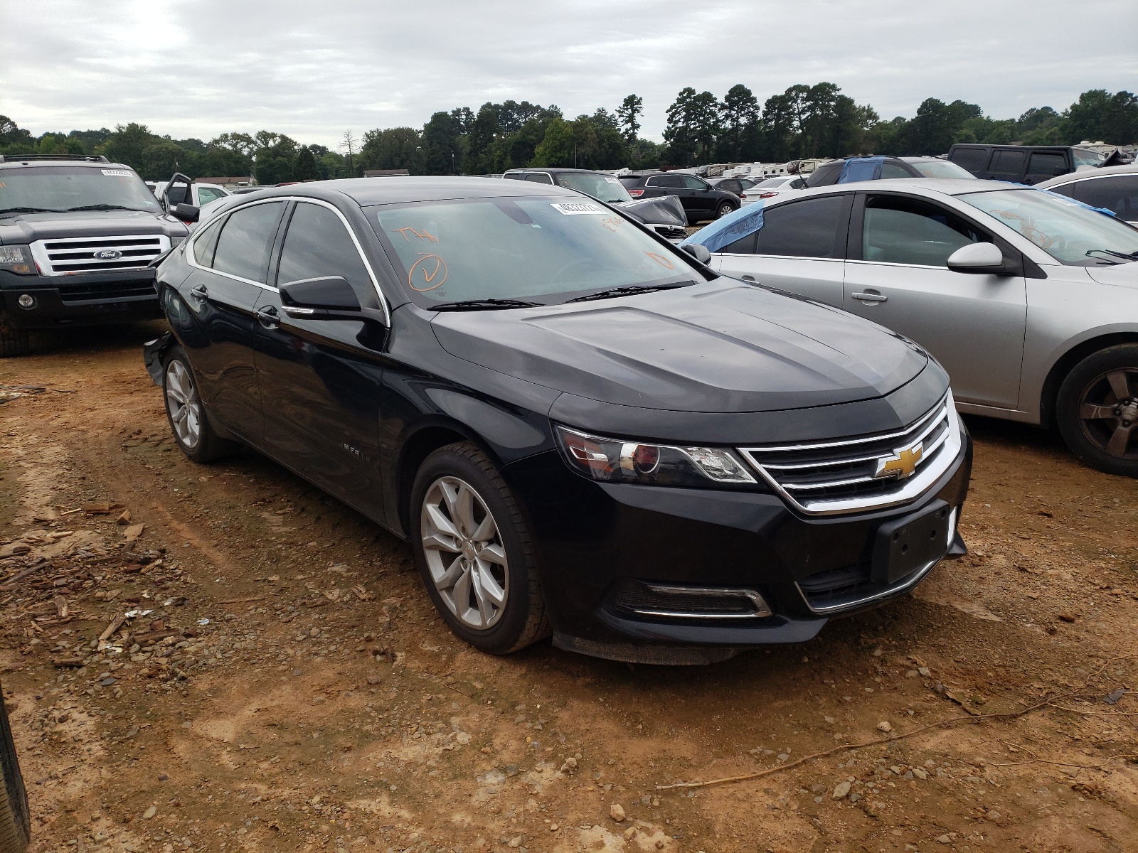 CHEVROLET IMPALA LT 2018 with VIN 2G1105S39J9112966 - Photo from auction
