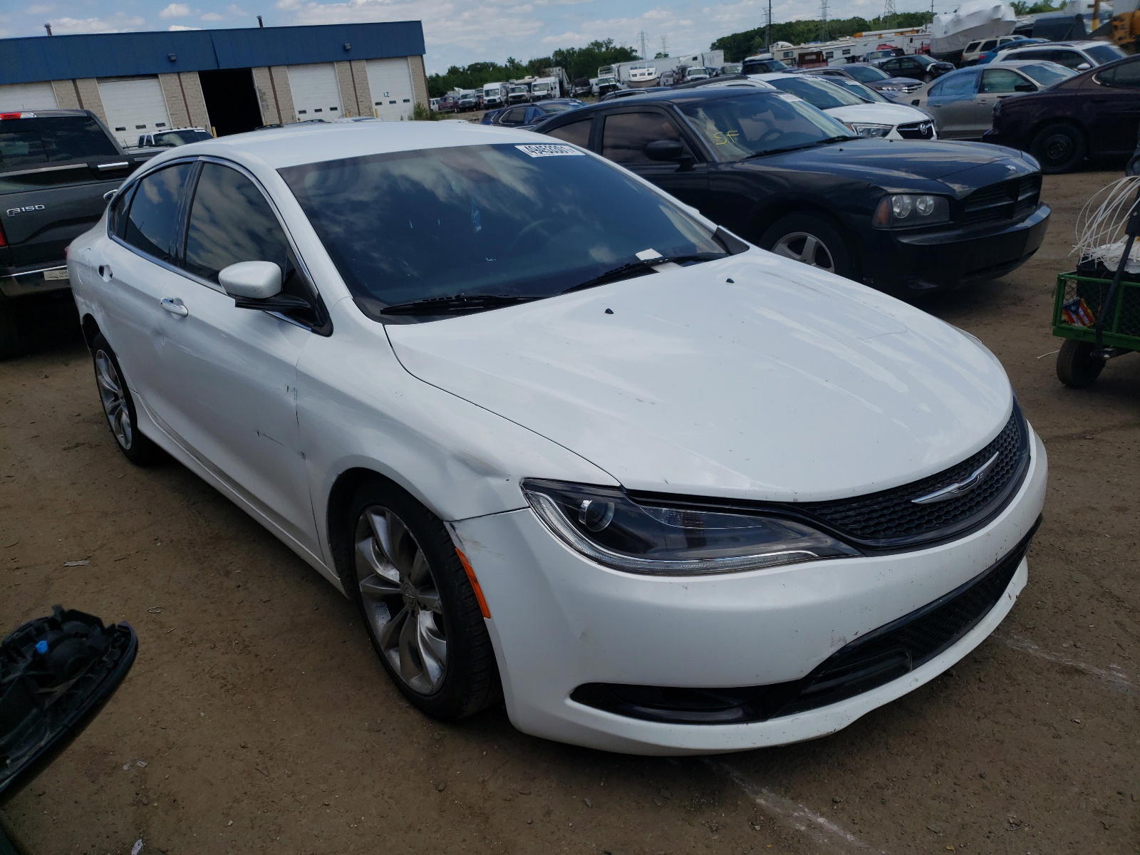 CHRYSLER 200 S 2016 with VIN 1C3CCCBB7GN129813 - Photo from auction