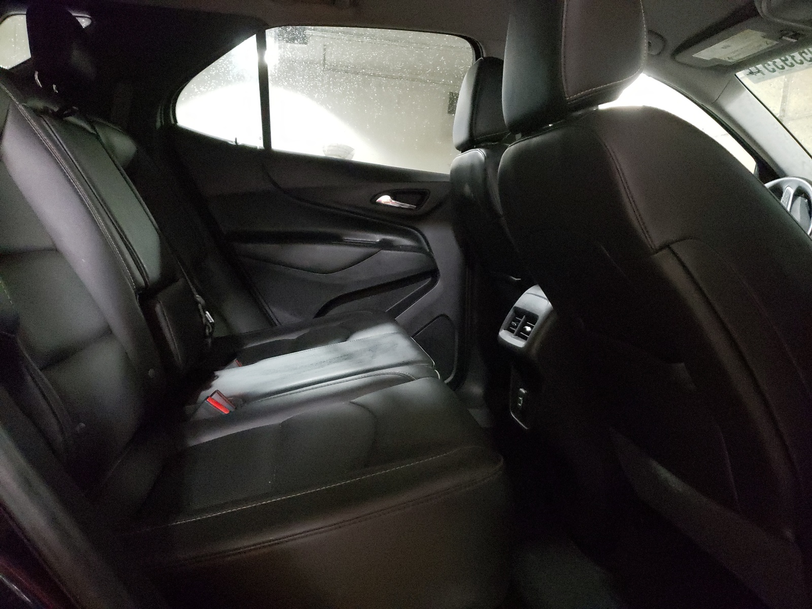 Photo 6 from auction – 2020 CHEVROLET EQUINOX LT with VIN 2GNAXUEV2L6140064