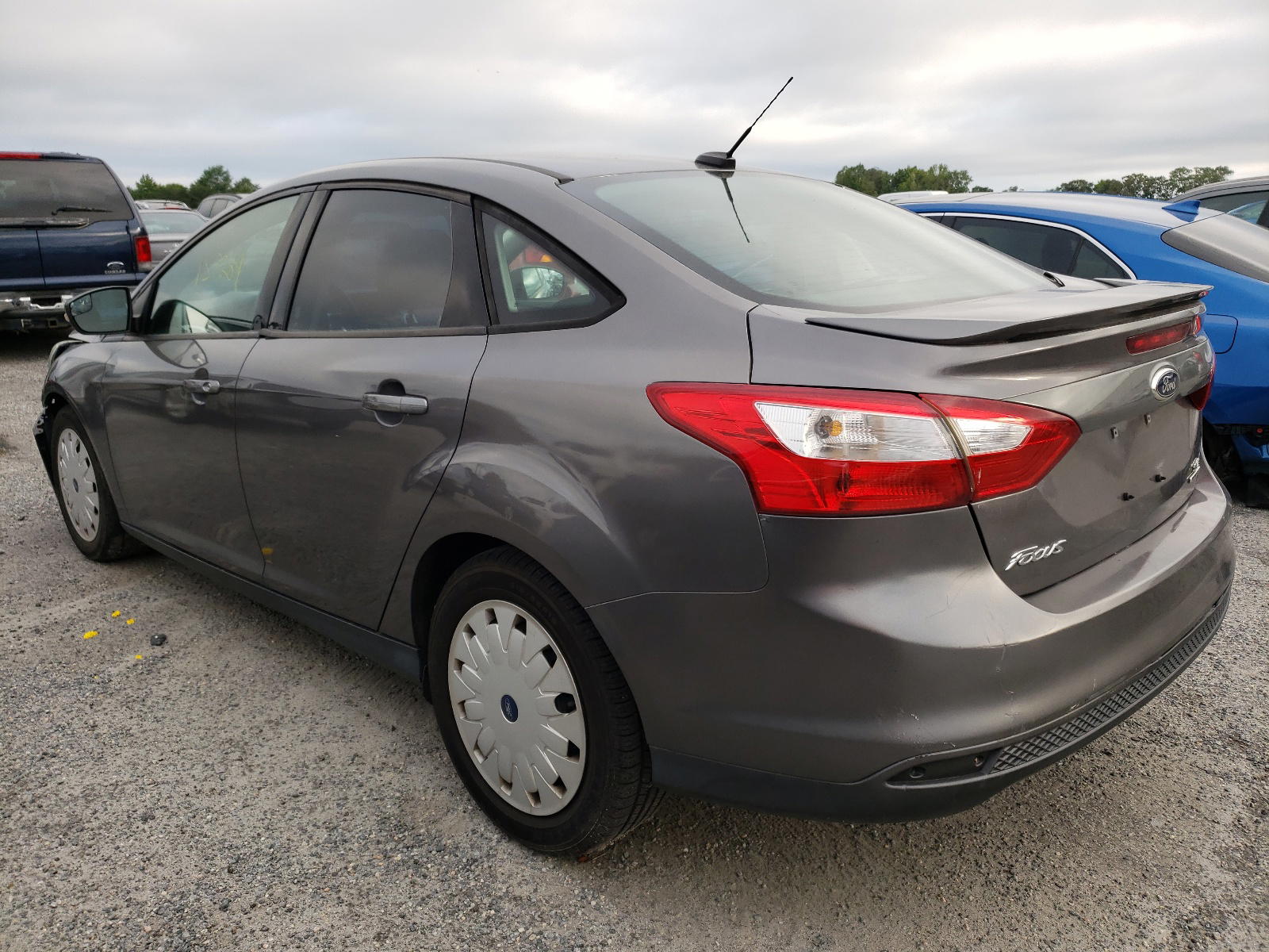 Photo 3 from auction – 2013 FORD FOCUS SE with VIN 1FADP3F25DL168718