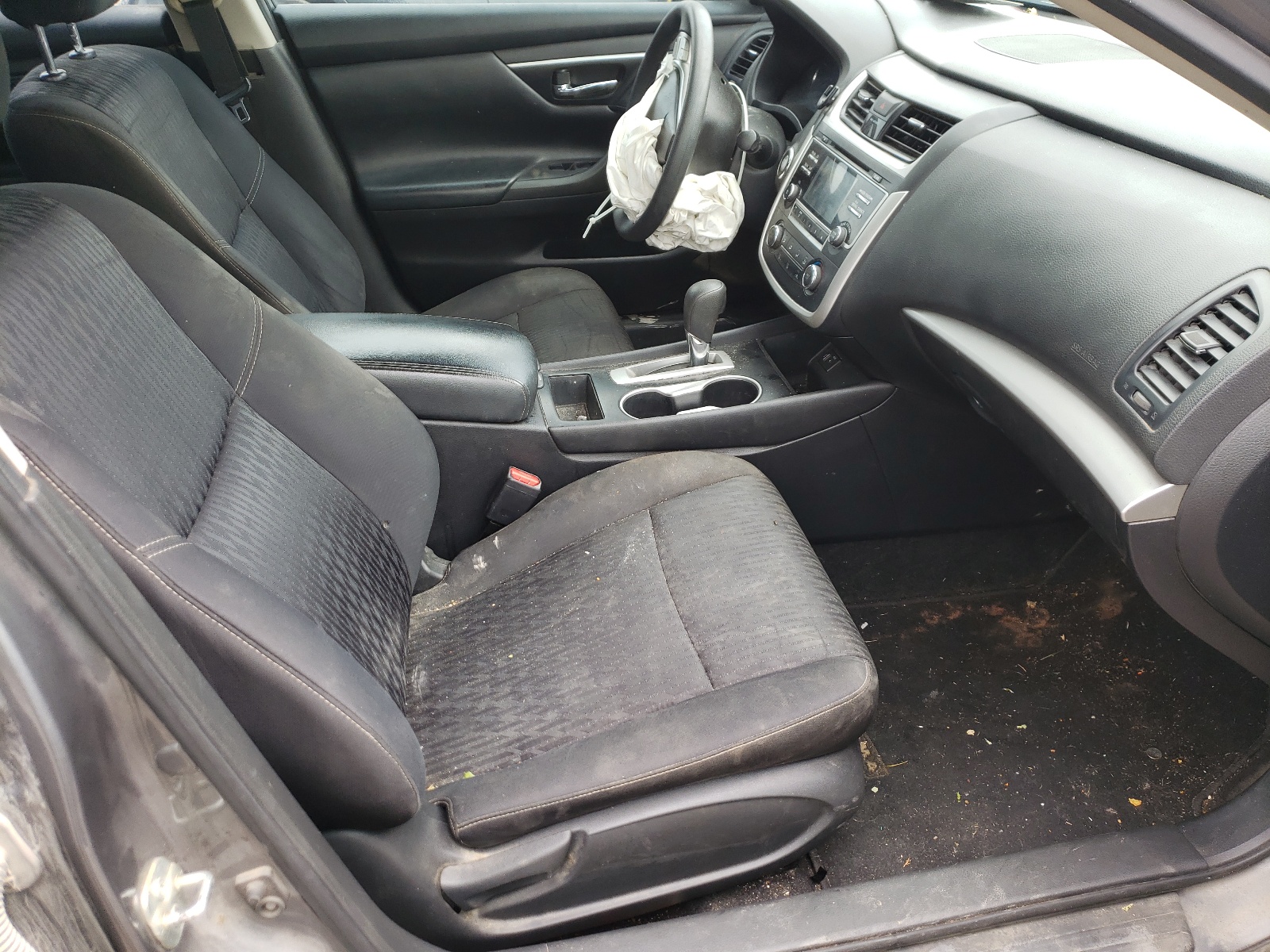 Photo 5 from auction – 2017 NISSAN ALTIMA with VIN 1N4AL3AP6HC274554