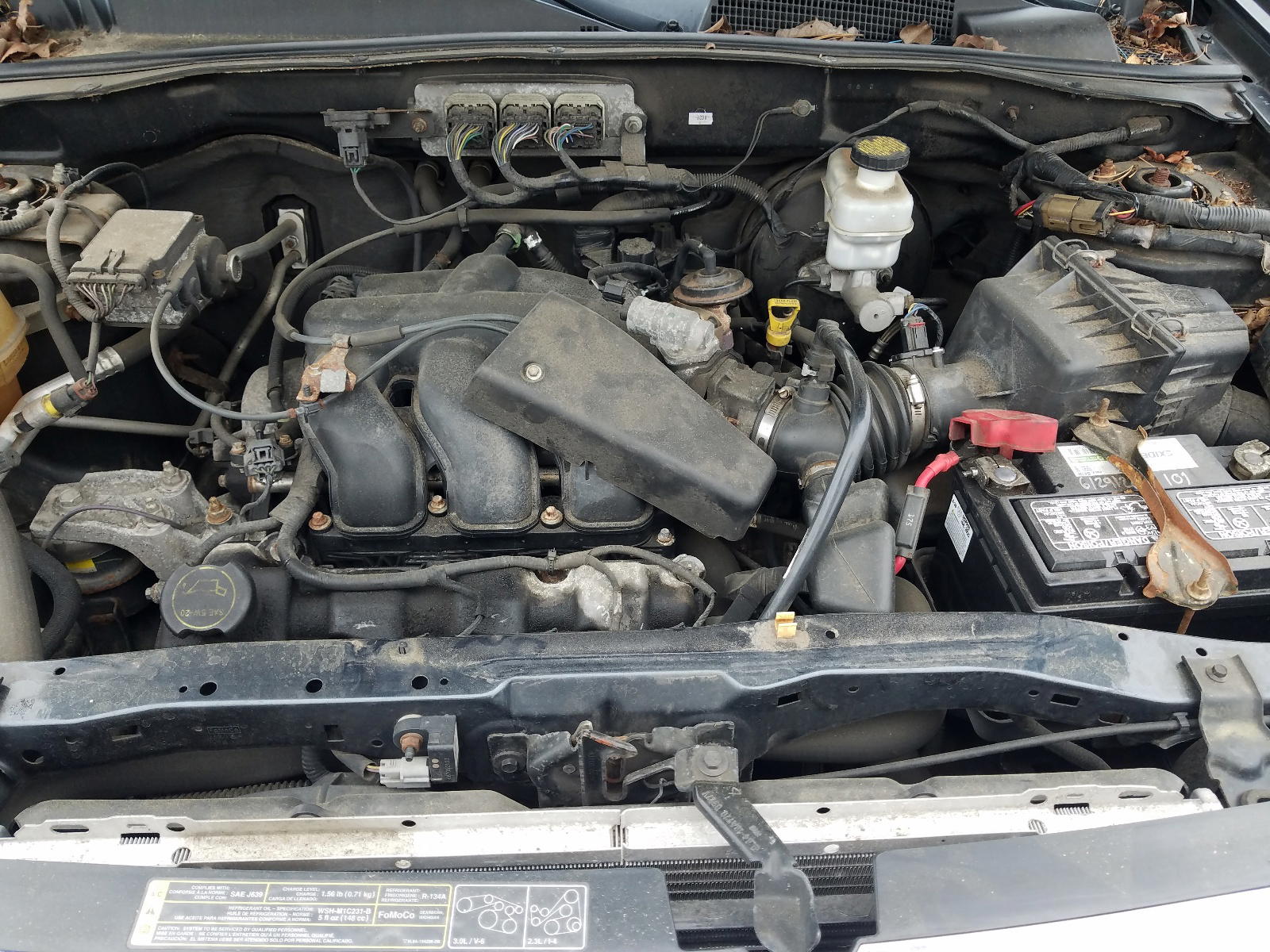 Photo 7 from auction – 2008 FORD ESCAPE LIM with VIN 1FMCU94128KE51323