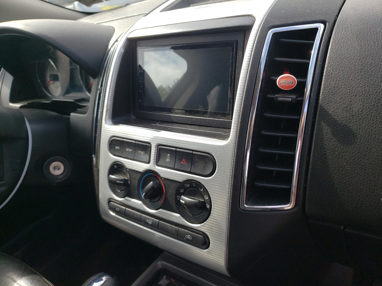 Photo 9 from auction – 2007 FORD EDGE SEL with VIN 2FMDK48C57BB69999
