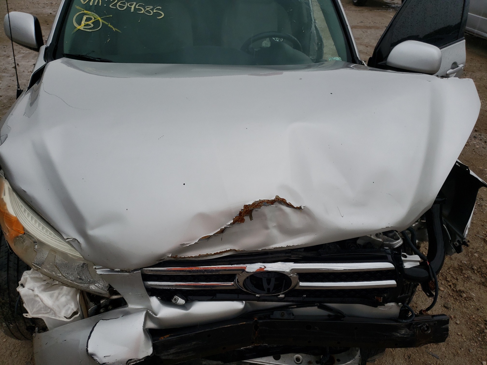Photo 7 from auction – 2008 TOYOTA RAV4 LIMIT with VIN JTMBD31V285209585