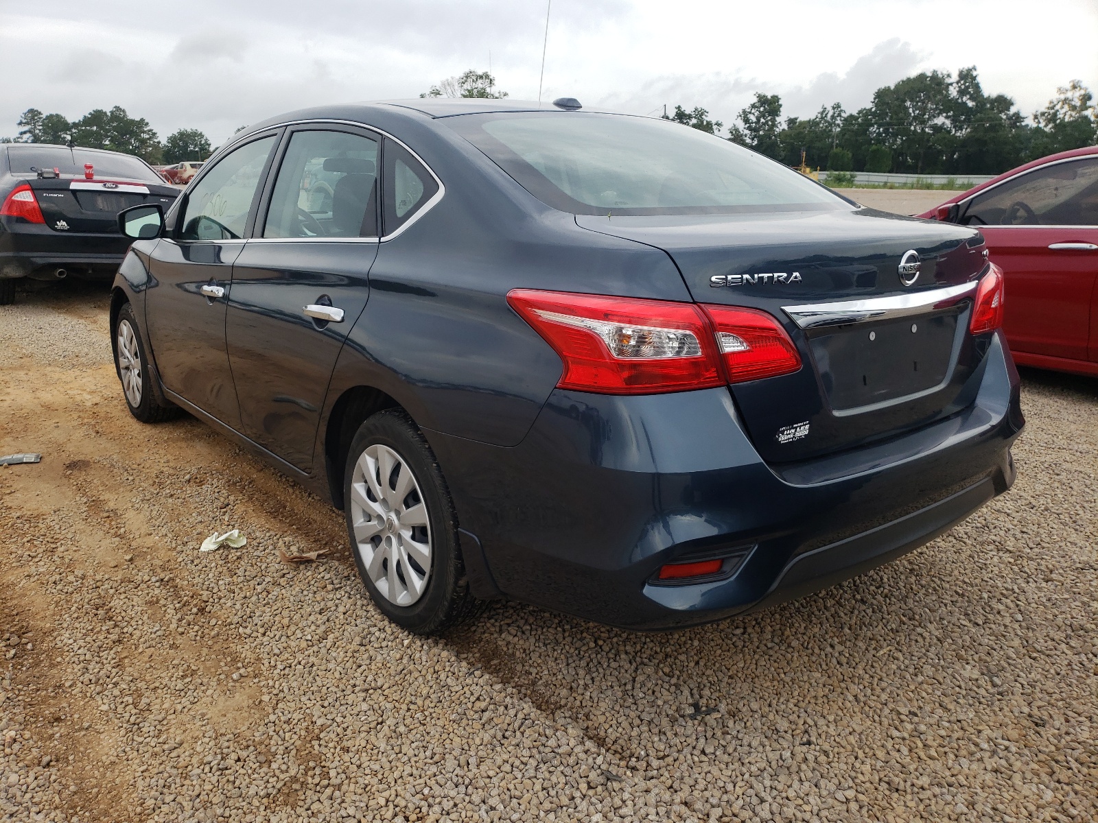 Photo 3 from auction – 2017 NISSAN SENTRA S with VIN 3N1AB7AP9HL650384