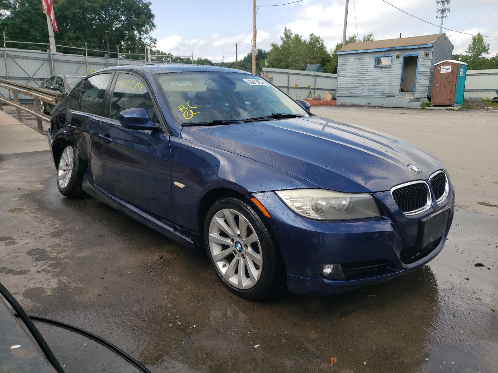 BMW 328 I 2011 with VIN WBAPH7C55BE675532 - Photo from auction