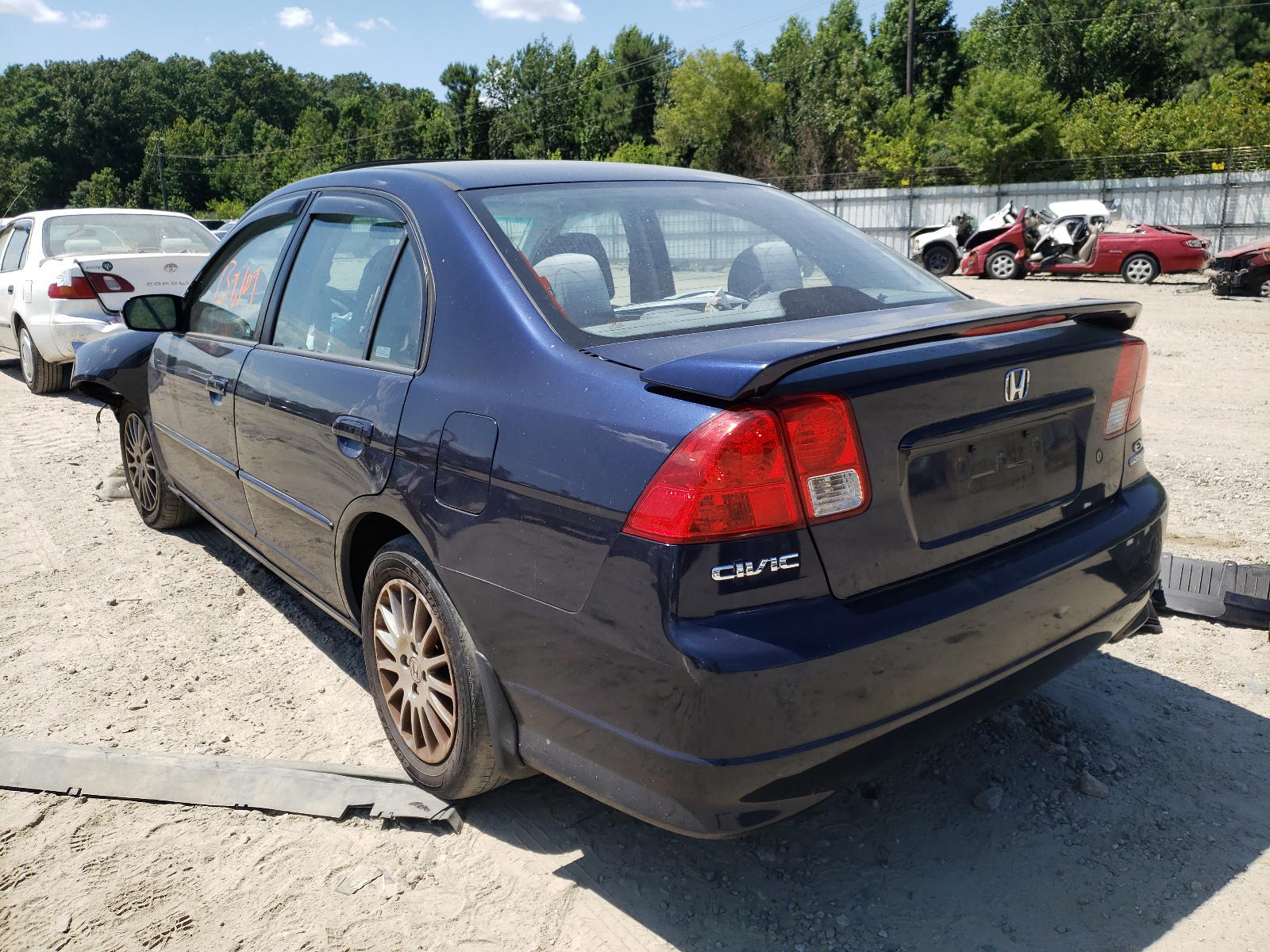 Photo 3 from auction – 2005 HONDA CIVIC EX with VIN 2HGES26765H613261