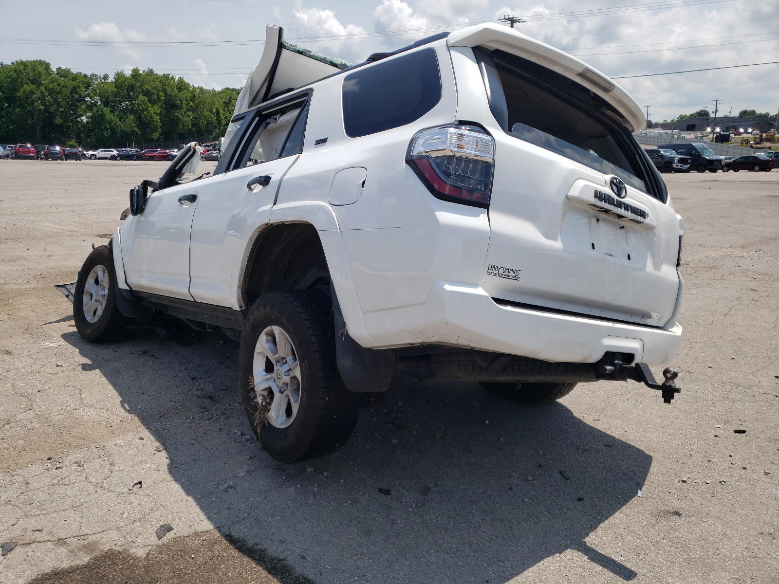 Photo 3 from auction – 2016 TOYOTA 4RUNNER SR with VIN JTEBU5JR1G5367277