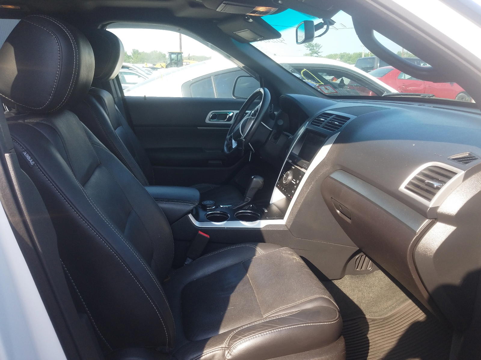 Photo 5 from auction – 2014 FORD EXPLORER S with VIN 1FM5K8GT6EGB39669