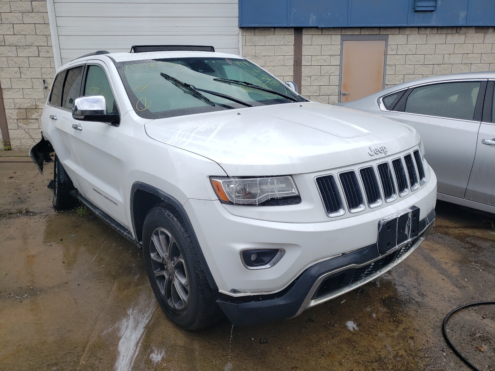 JEEP GRAND CHER 2014 with VIN 1C4RJFBG3EC304611 - Photo from auction