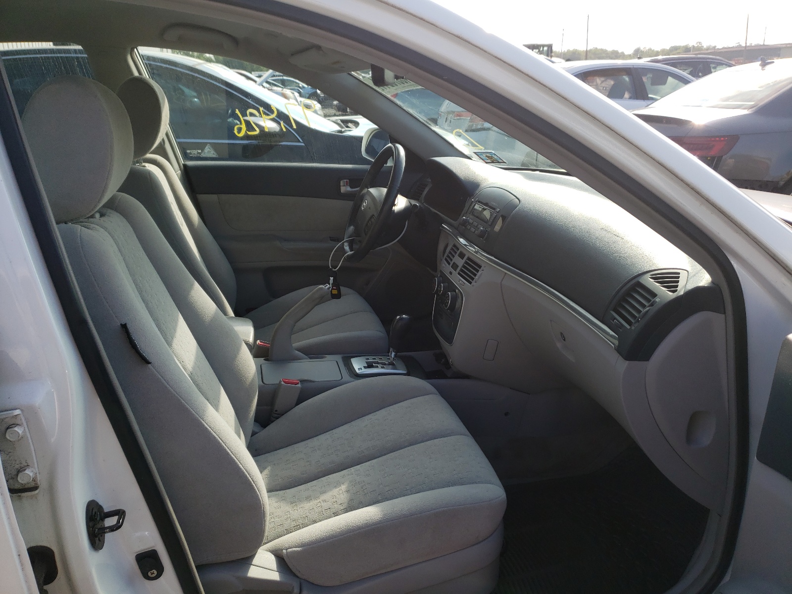 Photo 5 from auction – 2007 HYUNDAI SONATA SE with VIN 5NPEU46F57H184037