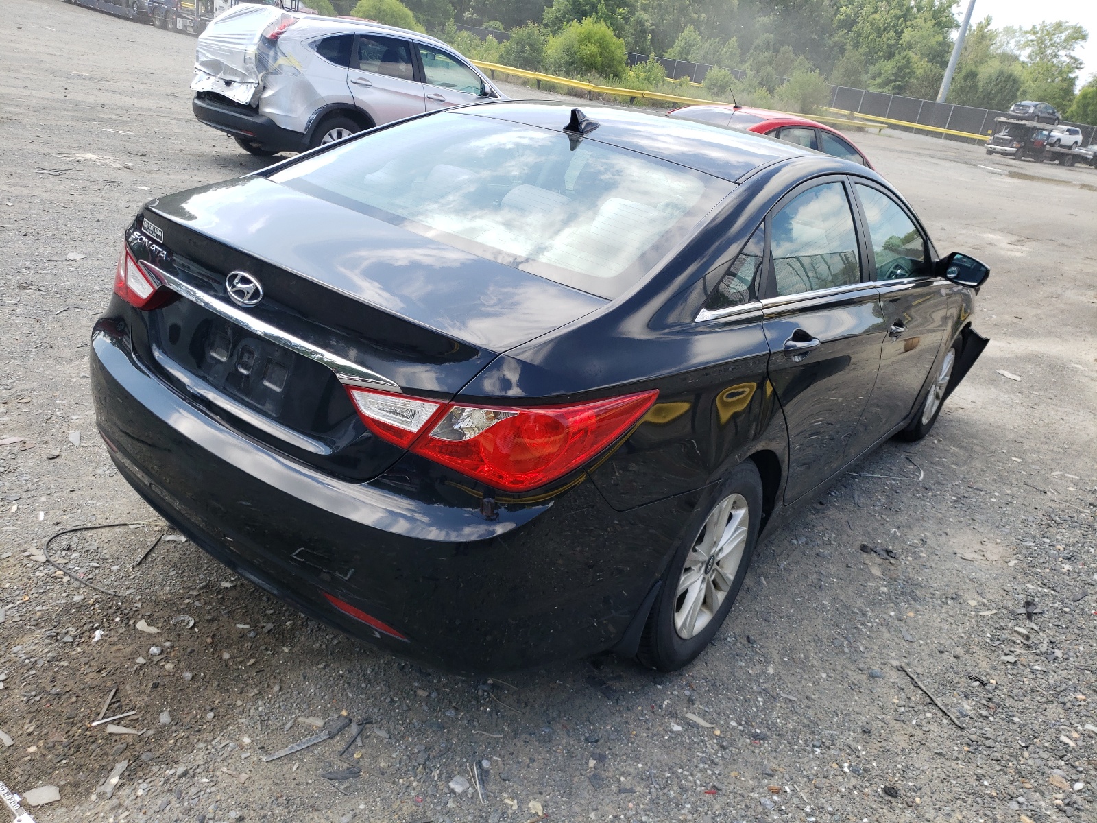Photo 4 from auction – 2011 HYUNDAI SONATA GLS with VIN 5NPEB4AC2BH106424