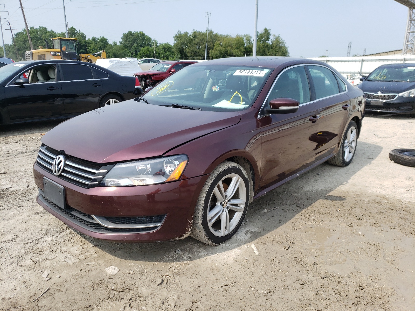 Photo 2 from auction – 2014 VOLKSWAGEN PASSAT SE with VIN 1VWBT7A36EC042483