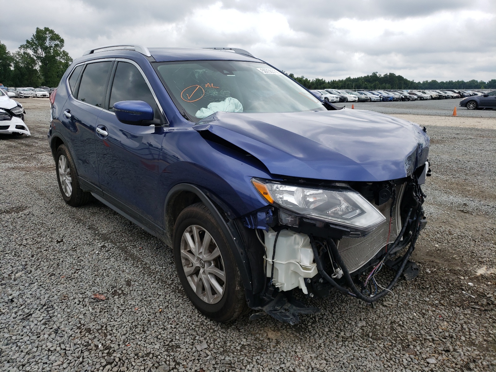 NISSAN ROGUE S 2019 مع رقم تعريف المركبة KNMAT2MT5KP545231 - صورة من المزاد