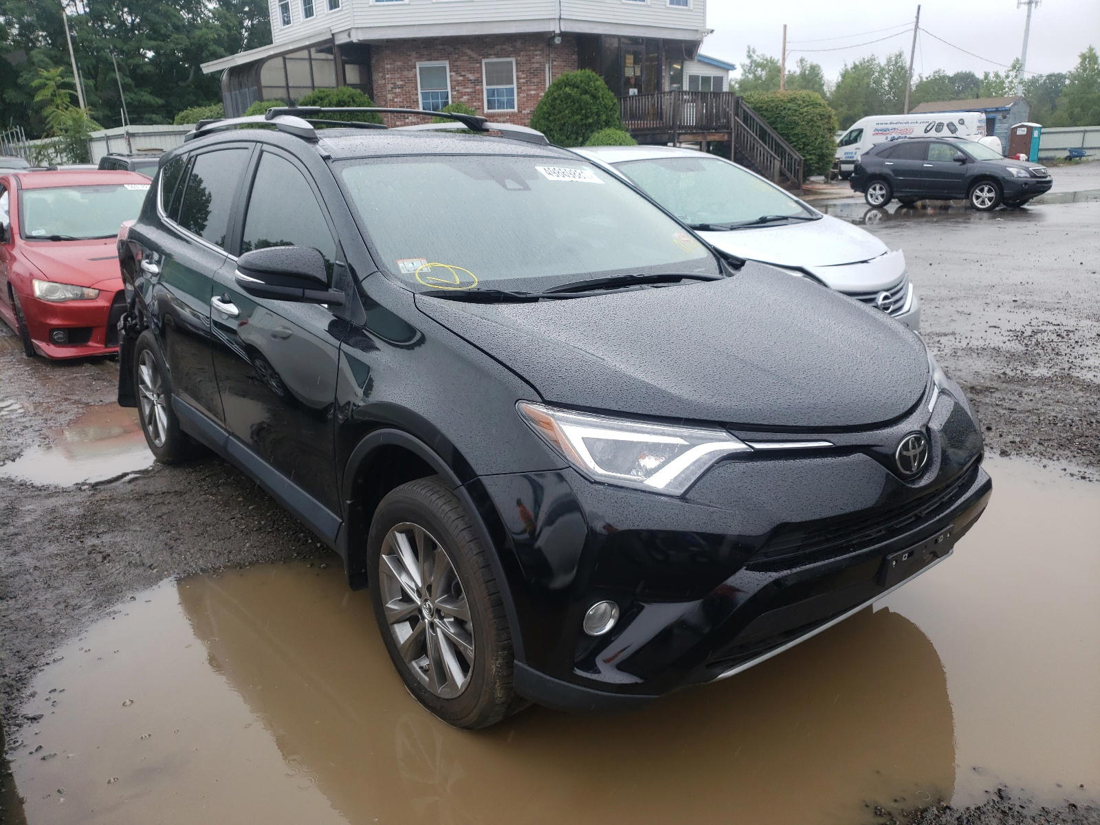 TOYOTA RAV4 LIMIT 2018 with VIN 2T3DFREV8JW795336 - Photo from auction
