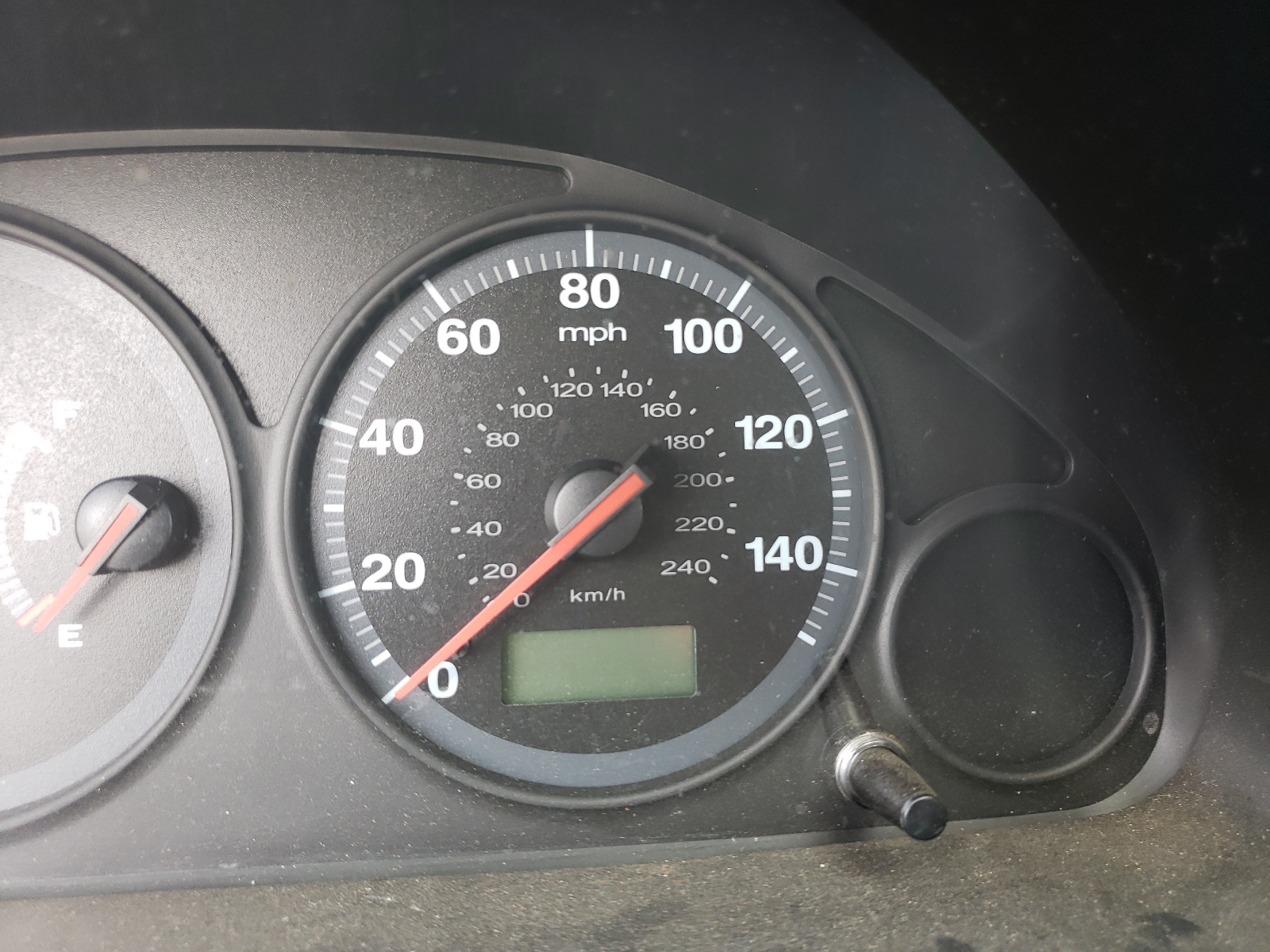 Photo 8 from auction – 2001 HONDA CIVIC DX with VIN JHMES16291S002073