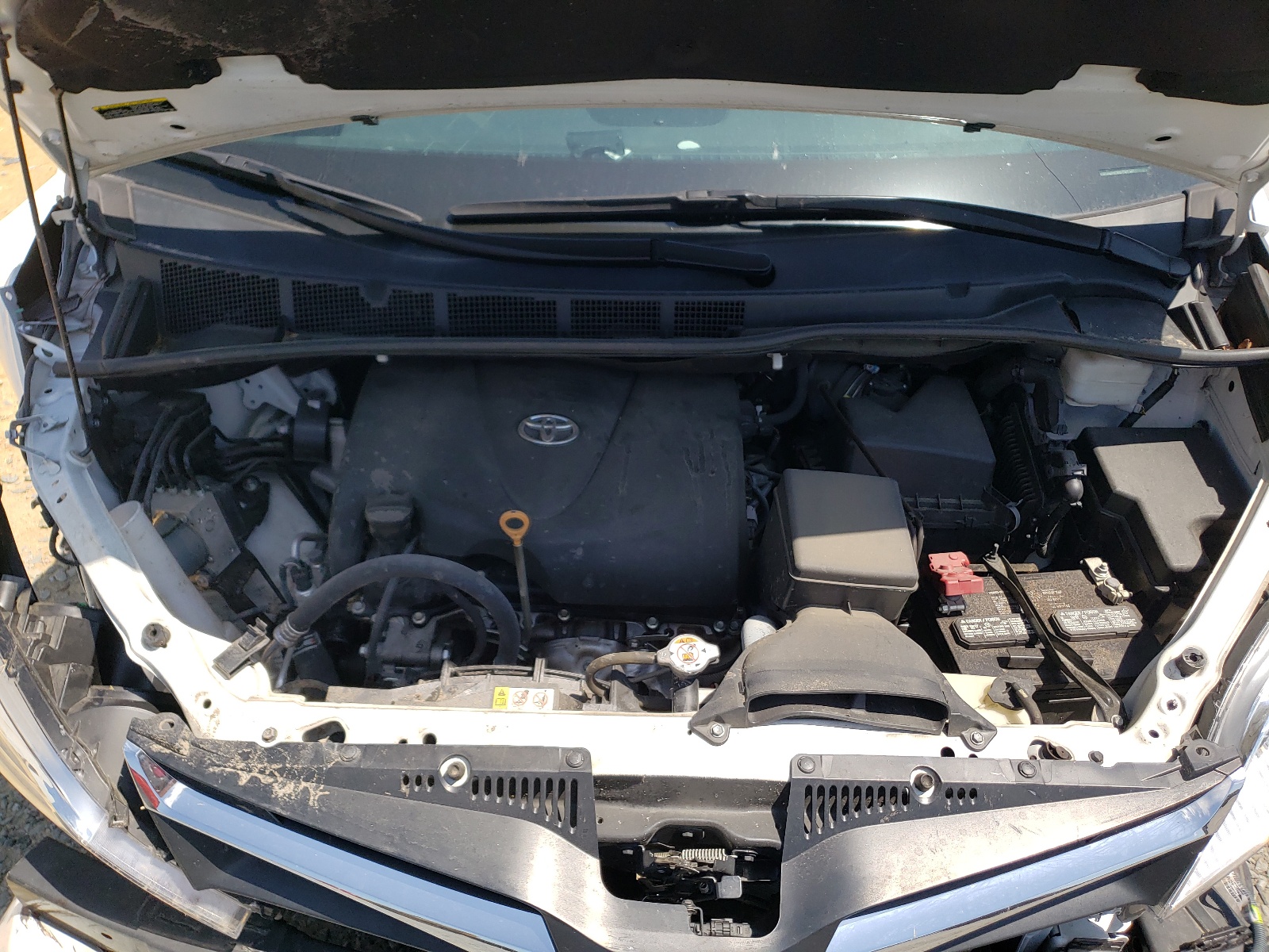 Photo 7 from auction – 2020 TOYOTA SIENNA LE with VIN 5TDKZ3DC4LS044749