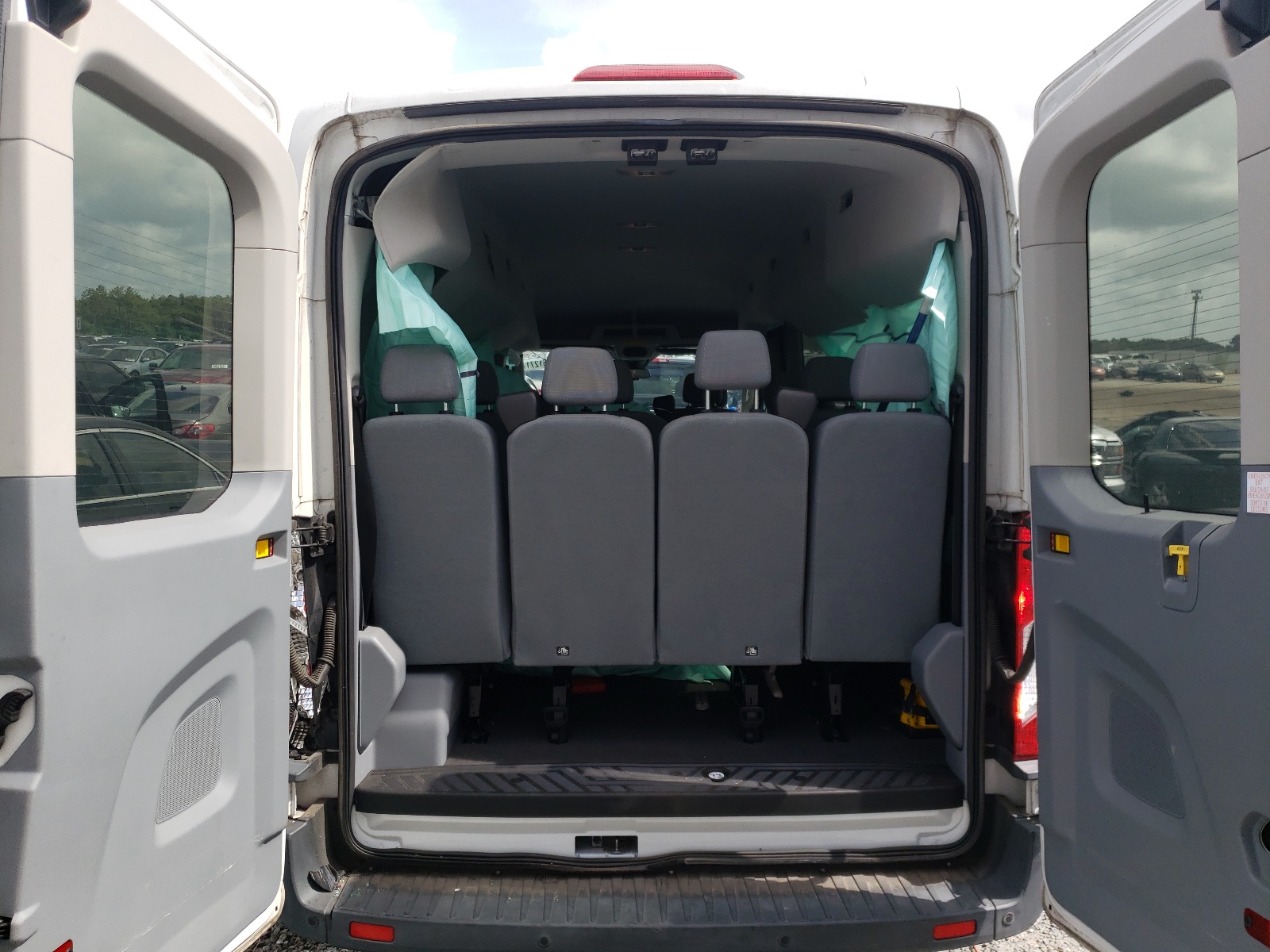 صورة رقم 10 من المزاد - 2017 FORD TRANSIT T- مع VIN 1FBAX2CM6HKA80354