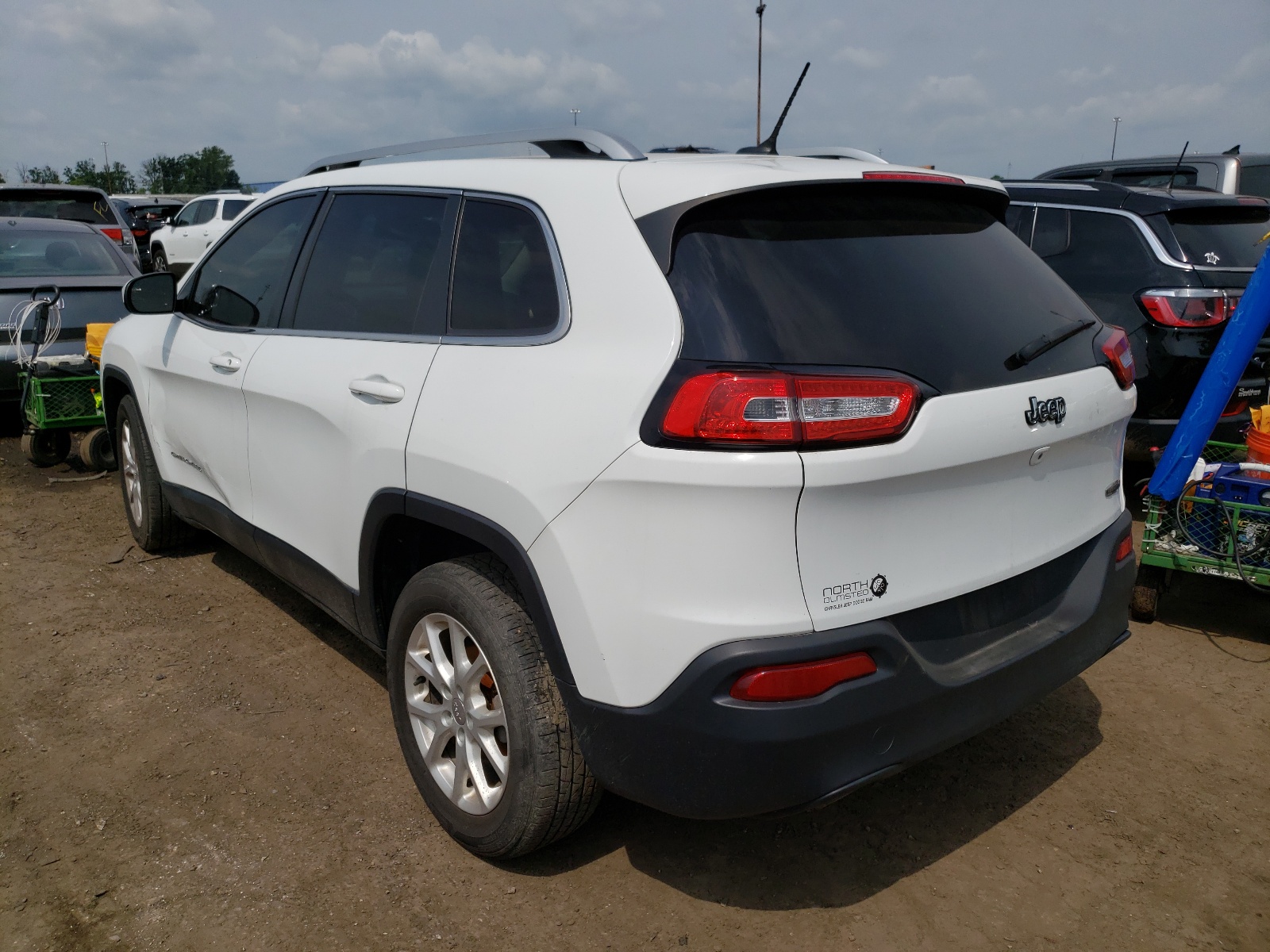 Photo 3 from auction – 2015 JEEP CHEROKEE L with VIN 1C4PJLCB4FW655746