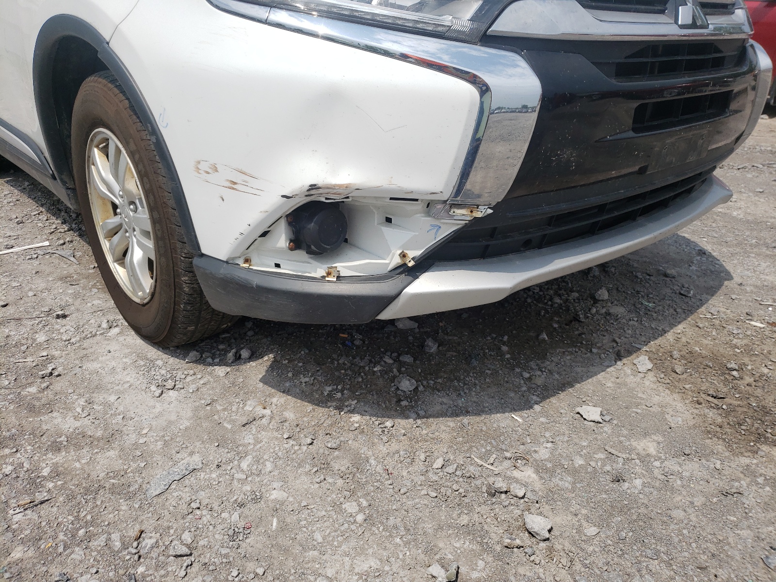 Foto 9 de la subasta – 2016 MITSUBISHI OUTLANDER con VIN JA4AZ2A32GZ600128