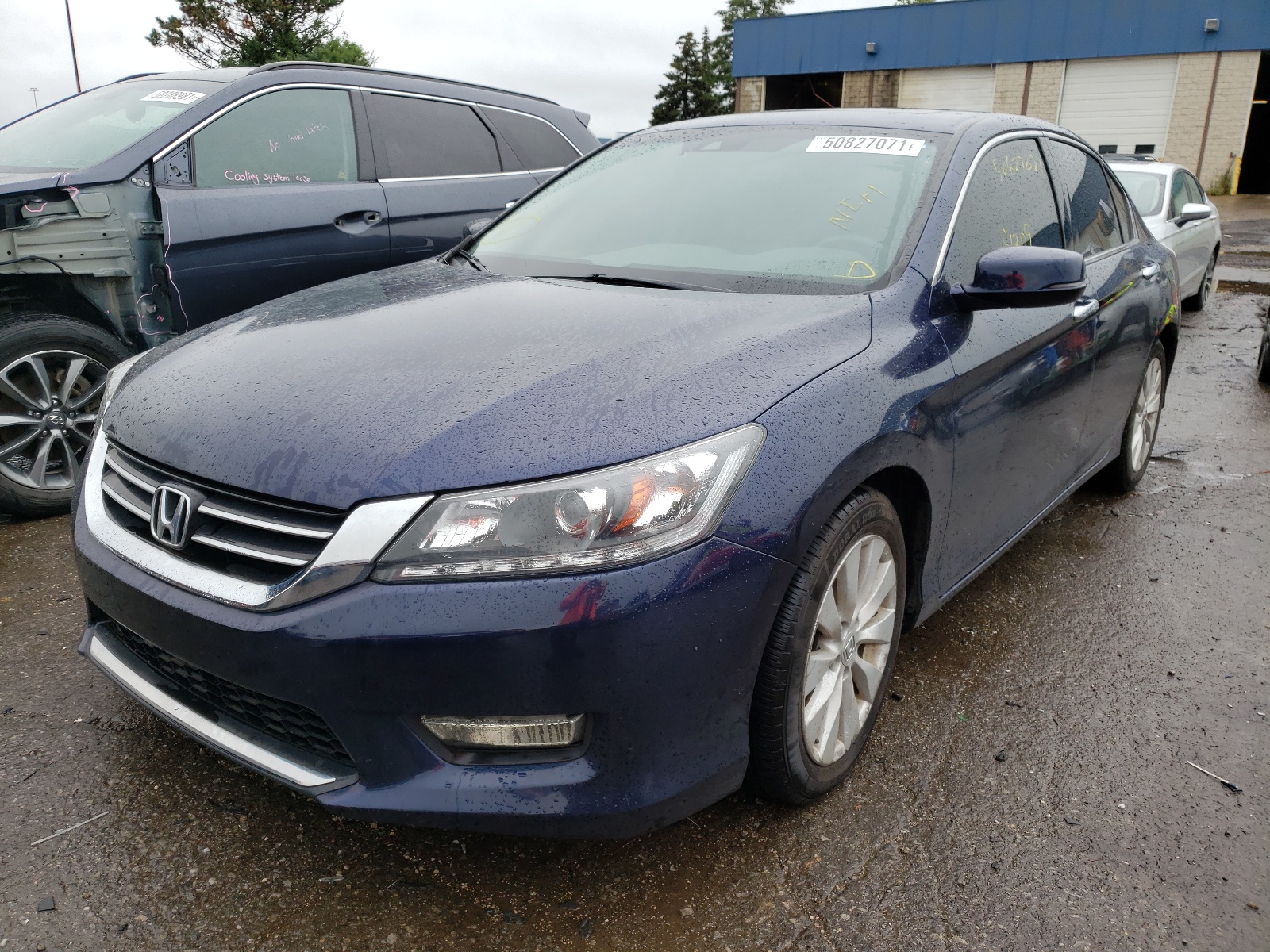 Photo 2 from auction – 2014 HONDA ACCORD EXL with VIN 1HGCR3F89EA007761