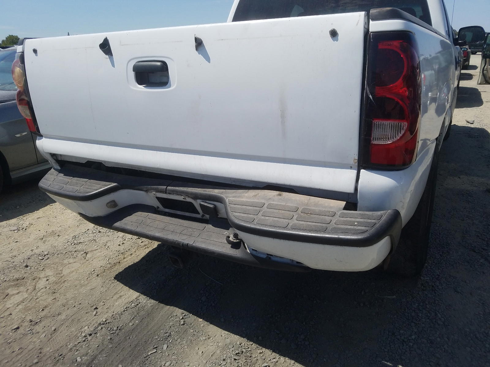 Photo 9 from auction – 2006 CHEVROLET SILVERADO with VIN 2GCEK13ZX61329110