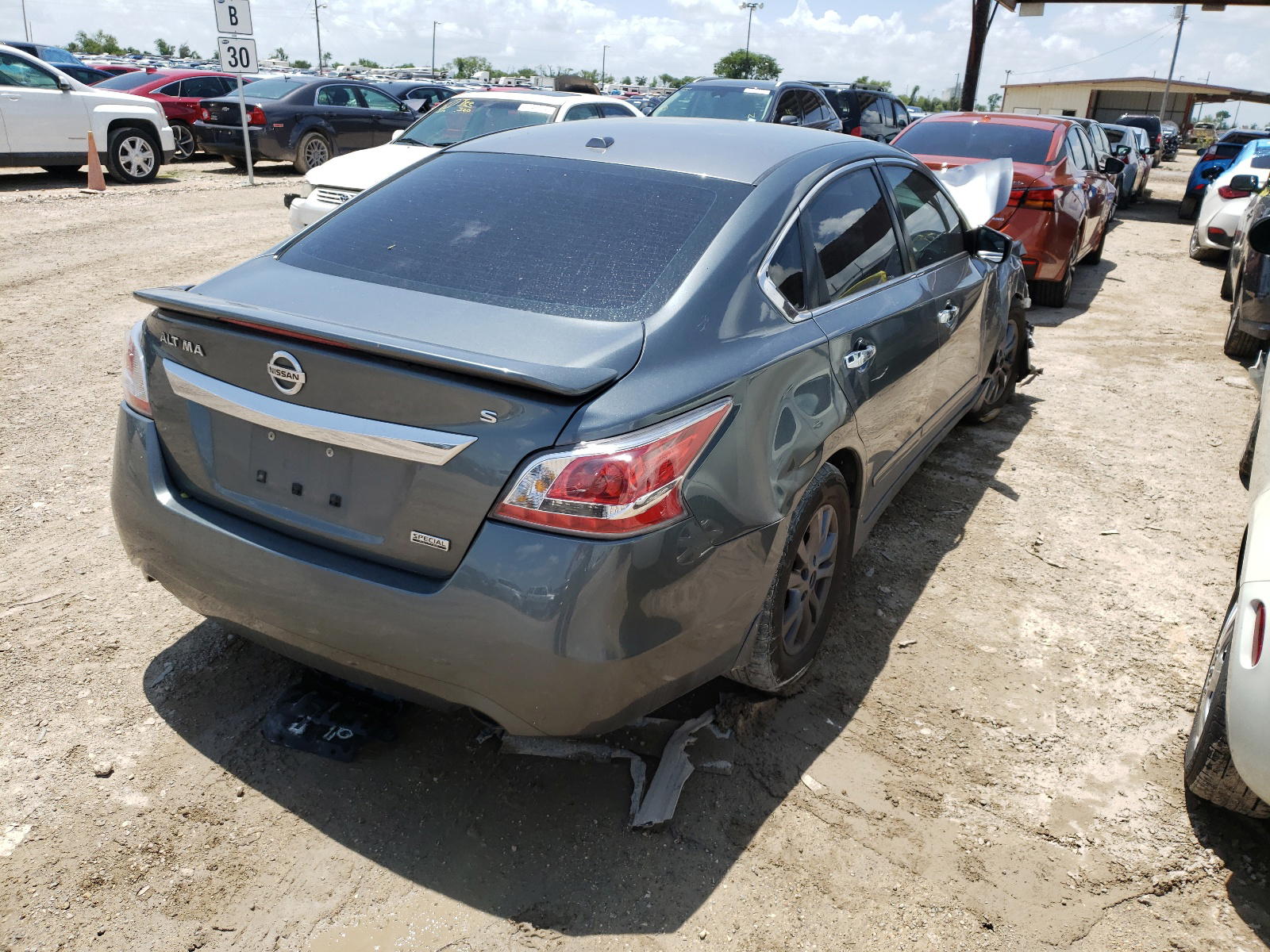 Photo 4 from auction – 2015 NISSAN ALTIMA 2.5 with VIN 1N4AL3AP1FC470687
