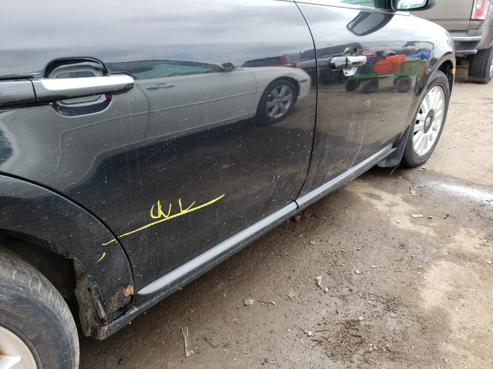 Photo 9 from auction – 2009 MERCURY SABLE with VIN 1MEHM40W99G611179