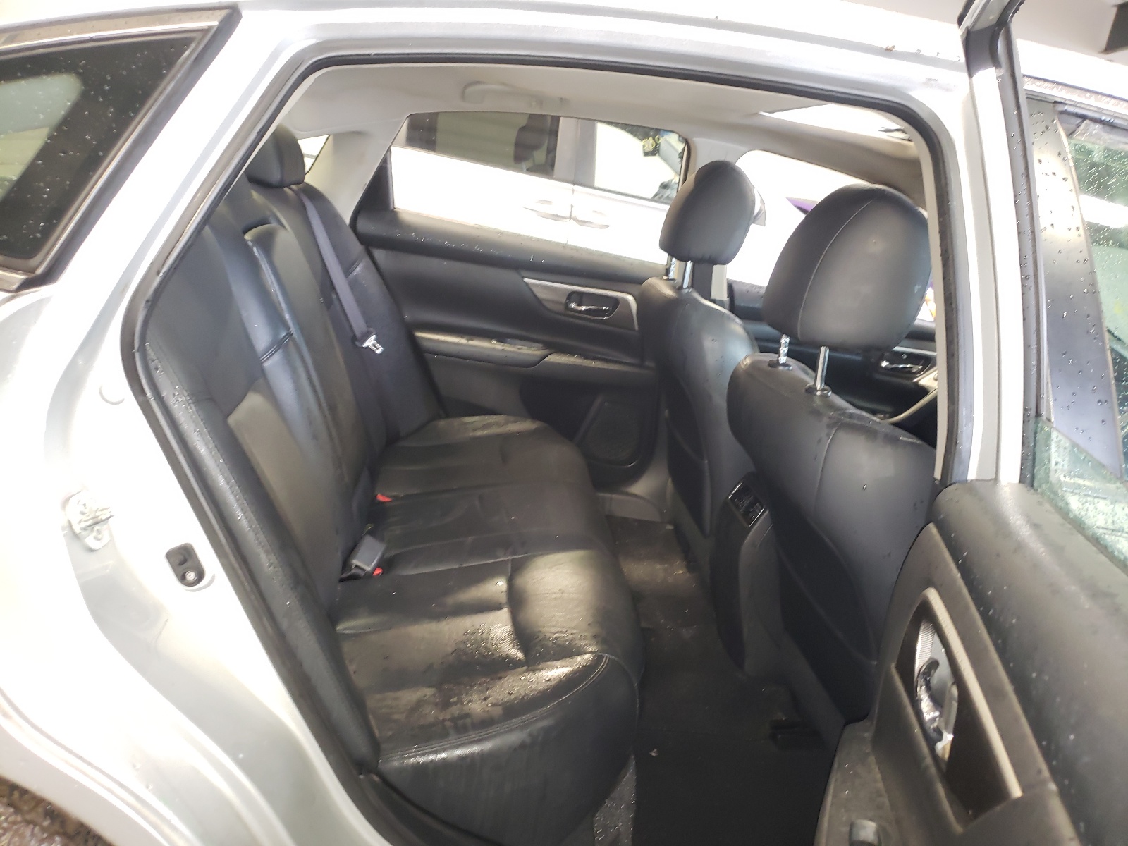 Photo 6 from auction – 2015 NISSAN ALTIMA 2.5 with VIN 1N4AL3APXFC104114