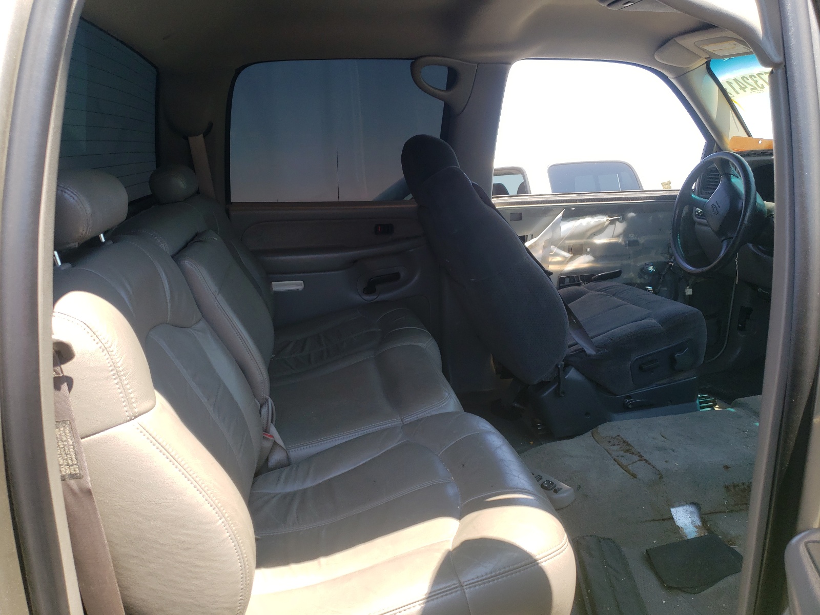 Photo 6 from auction – 2001 CHEVROLET SILVERADO with VIN 1GCHK23U21F118119