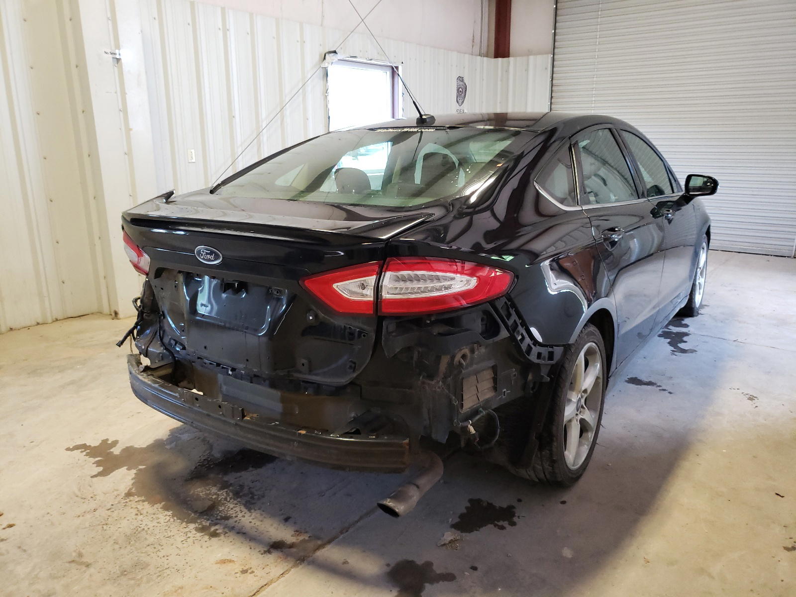 Photo 4 from auction – 2016 FORD FUSION SE with VIN 3FA6P0HD0GR245555