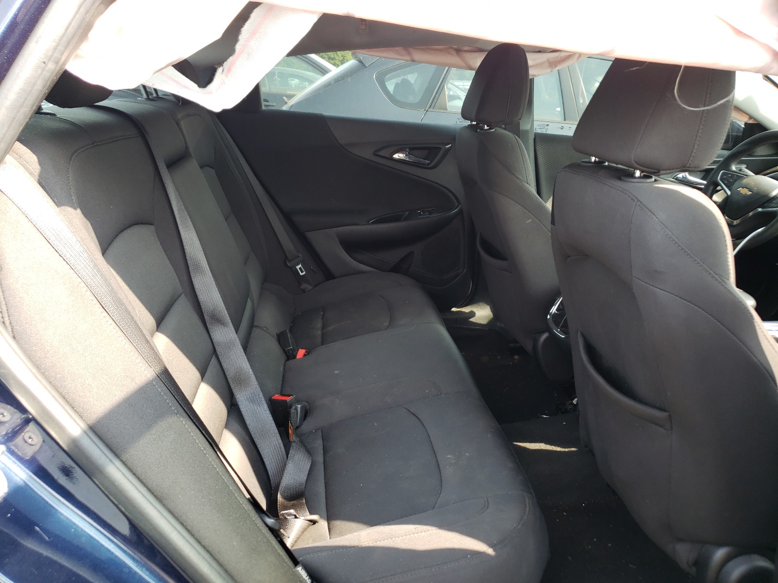Photo 6 from auction – 2017 CHEVROLET MALIBU LT with VIN 1G1ZE5ST0HF182930