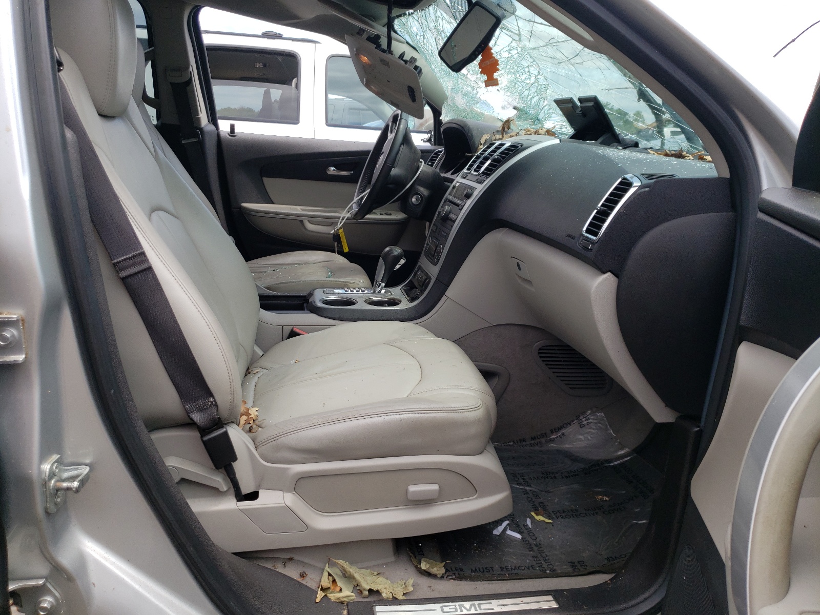 Photo 5 from auction – 2012 GMC ACADIA SLT with VIN 1GKKVRED1CJ111976