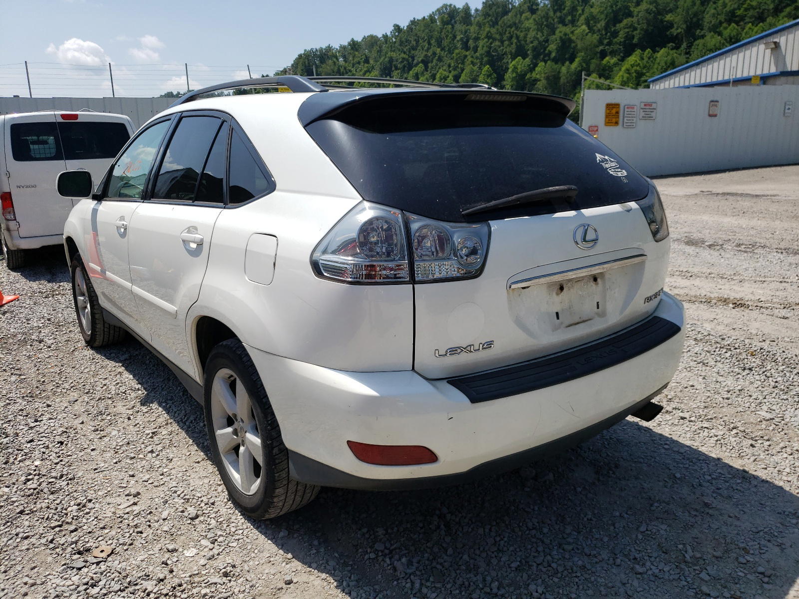 Photo 3 from auction – 2005 LEXUS RX 330 with VIN 2T2HA31U95C067126