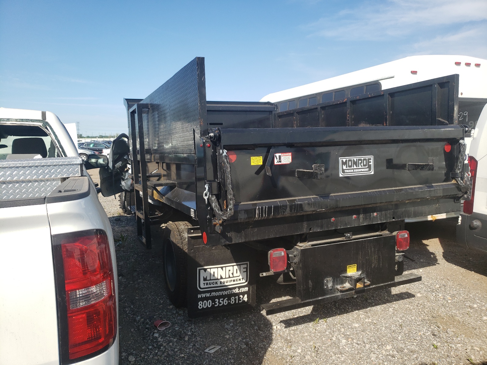 Photo 3 from auction – 2020 CHEVROLET SILVERADO with VIN 1HTKHPVH6LH393522