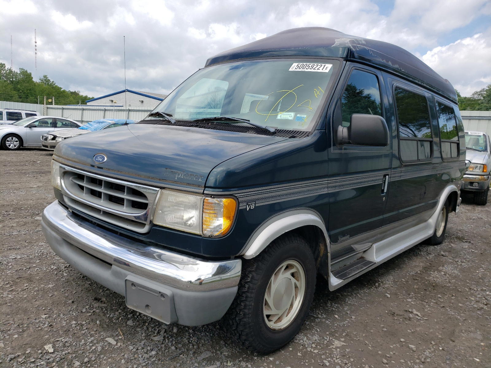 Photo 2 from auction – 1998 FORD ECONOLINE with VIN 1FDRE14L0WHB64678