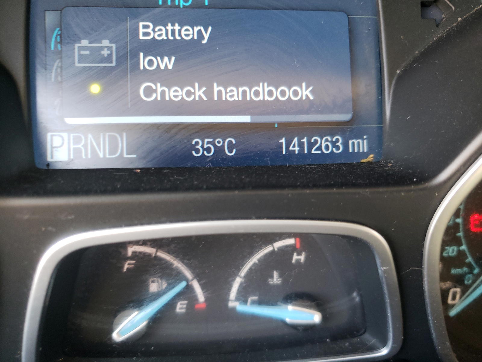 Photo 8 from auction – 2012 FORD FOCUS SE with VIN 1FAHP3F28CL267873