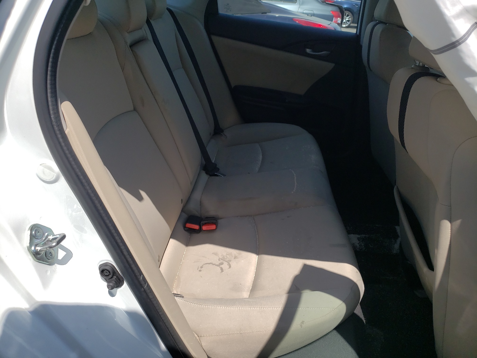Photo 6 from auction – 2017 HONDA CIVIC EX with VIN 2HGFC1F46HH636142